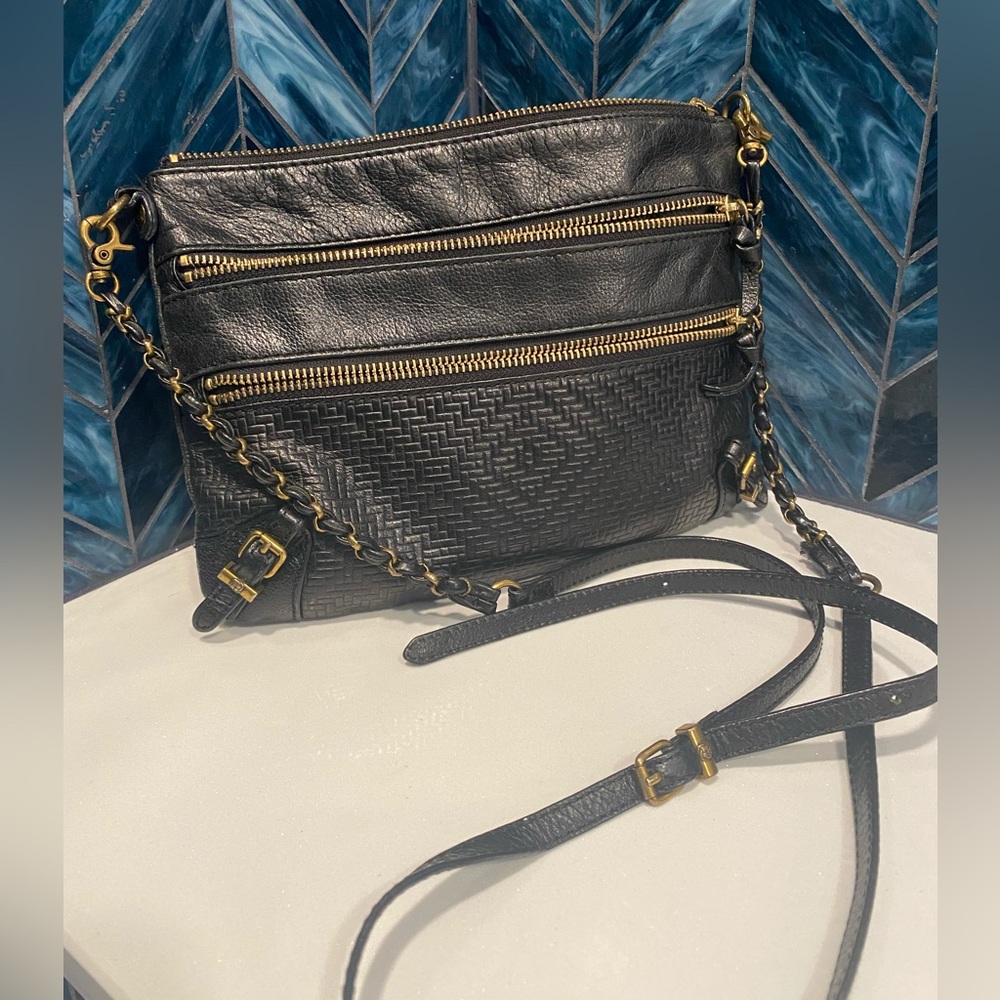 Black crossbody Elliot Lucca purse